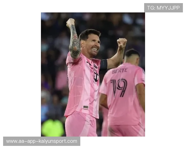 梅西弧线球吊门，迈阿密国际差点再进，梅西弧顶